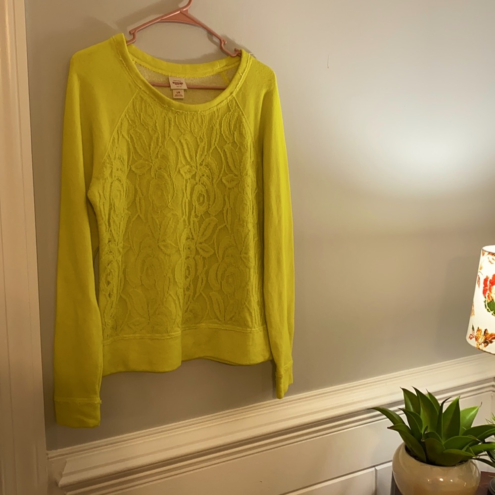 COPY - 🛍💫 Mossimo Green Lemon 🍋 Sweatshirt Size Large